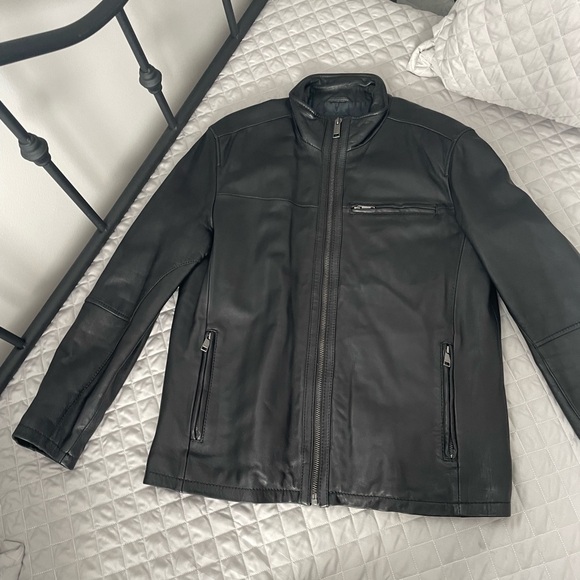 Men's Black Leather Jacket - Picture 9 of 9